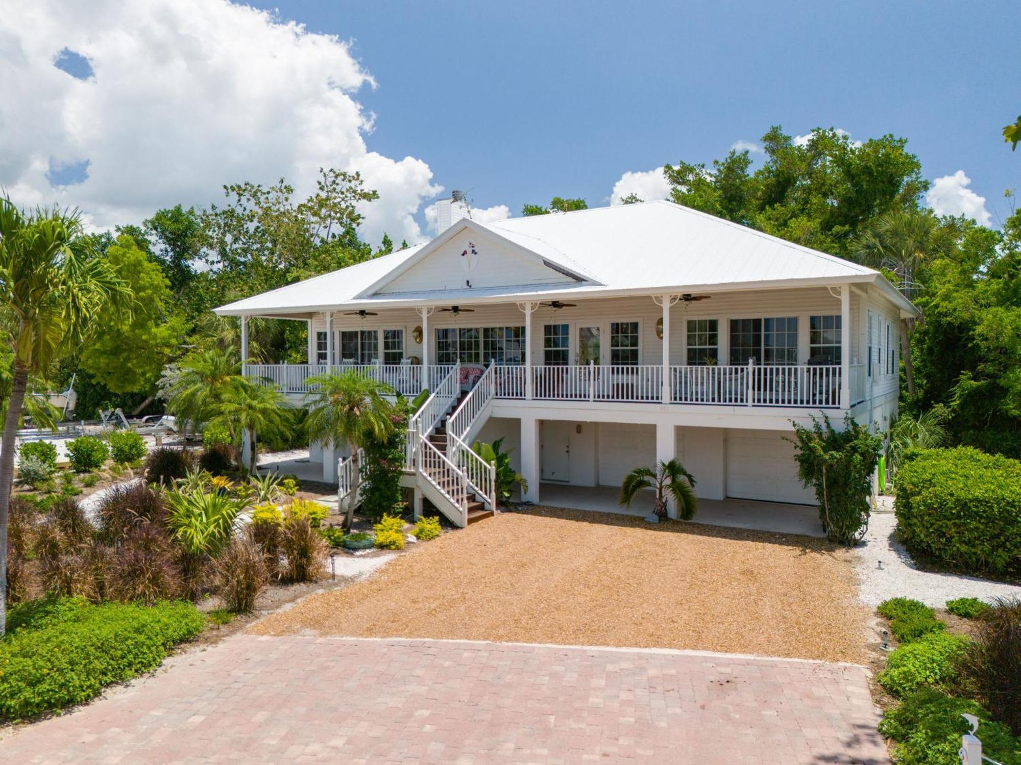 Grandma Dot'S House- Marina Villa With Pool And Bikes سانيبل المظهر الخارجي الصورة
