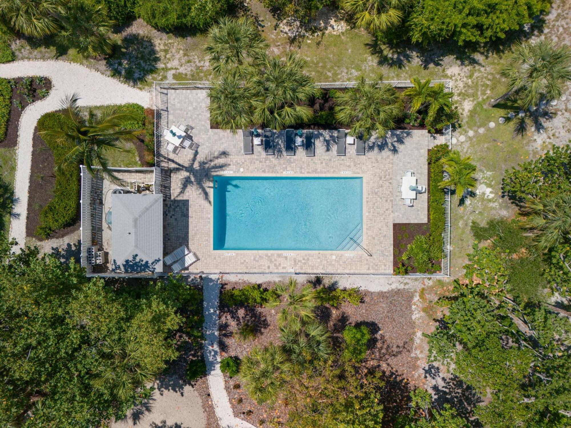 Grandma Dot'S House- Marina Villa With Pool And Bikes سانيبل المظهر الخارجي الصورة
